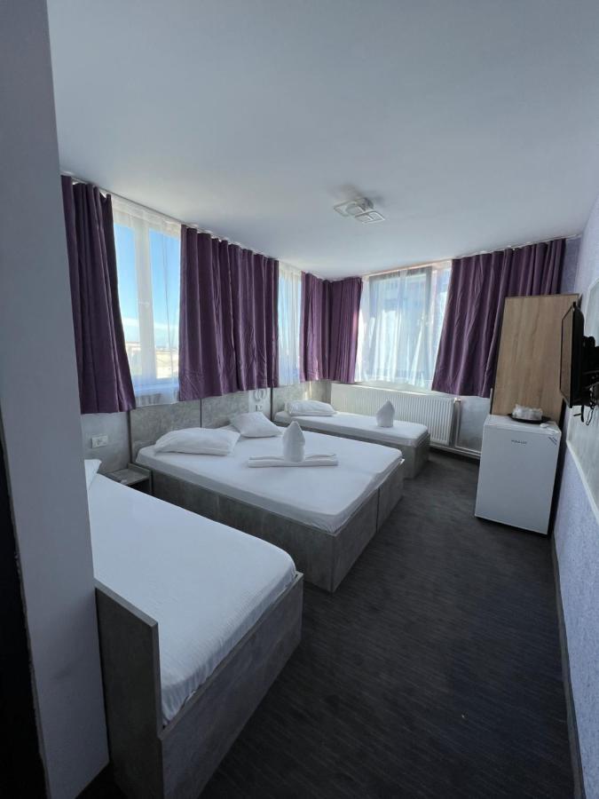 Hotel Miniom Constanţa Exteriör bild